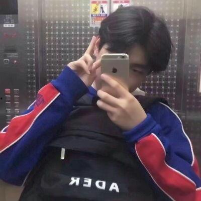 娱乐吃瓜头像男真人图片,从吃瓜头像到真人风采的华丽转身