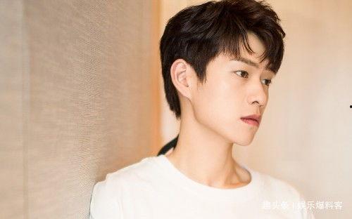 王源吃瓜爆料娱乐,娱乐圈幕后真相大揭秘