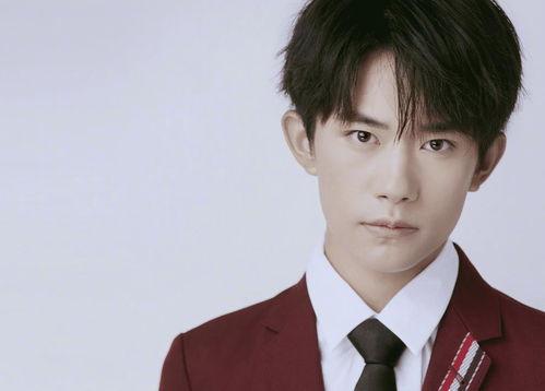 娱乐吃瓜妹易烊千玺微博,揭秘娱乐圈幕后故事